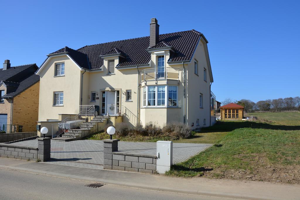 B&B De Boerderij Berdorf Exterior foto